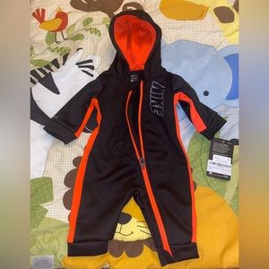 Nike therma one piece suit dri-fit size 3m